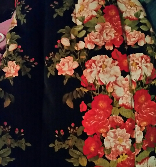 Black mid length skirt with floral pattern sides - Picture 1 of 3